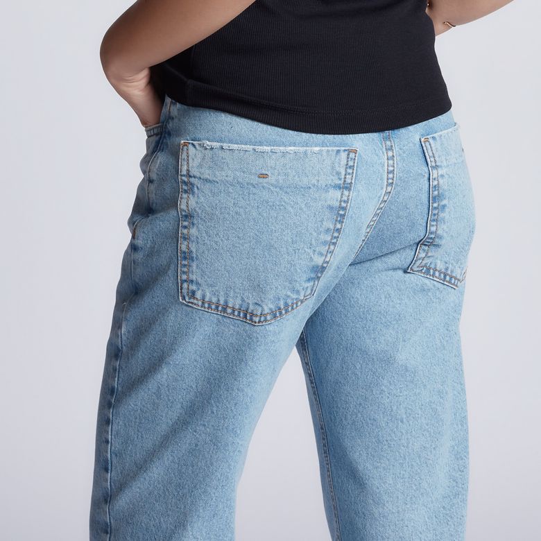 Calça Jeans Feminina Mom Lavagem Clara INV-984/2